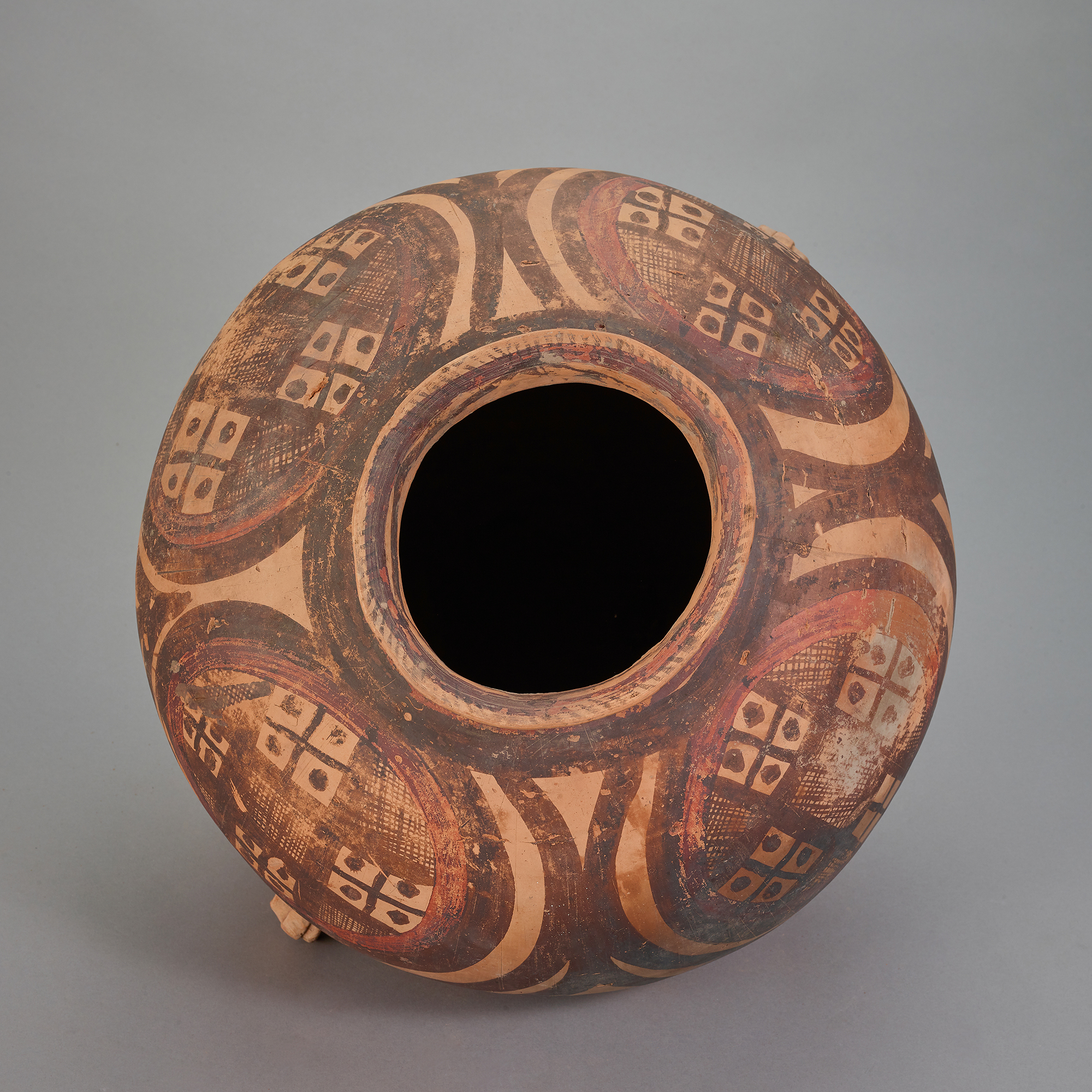 中国美術成化豆彩天字壺 明成化天字款鬥彩波濤飛象蓋罐